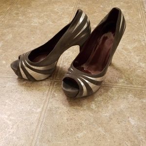 Jessica Simpson platform heels